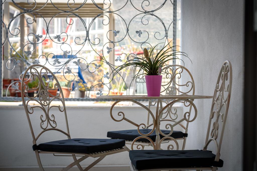 Studio Tironi 2 -Sonja Appartement Trogir Buitenkant foto