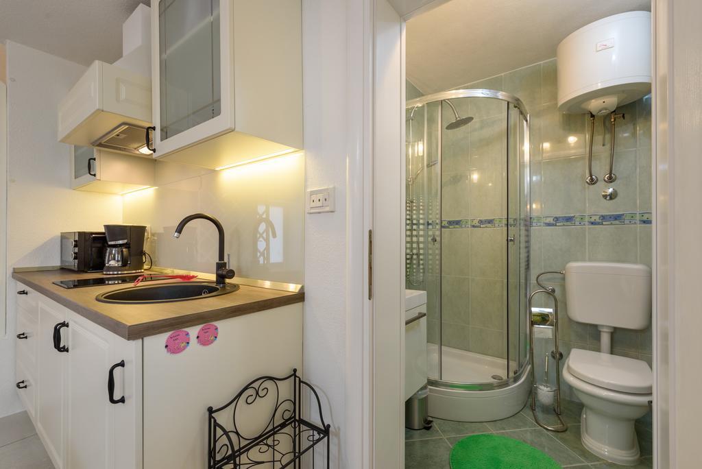 Studio Tironi 2 -Sonja Appartement Trogir Buitenkant foto